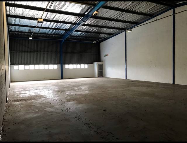 363M² FACTORY TO LET IN WESTMEAD